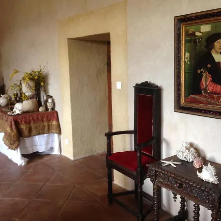 Bed & Breakfast Chateau De Cauderoue