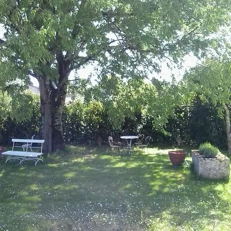 Bed & Breakfast Chateau De Cauderoue *