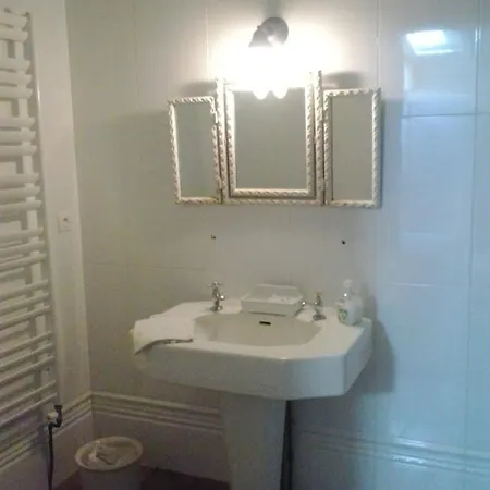 Bed & Breakfast Chateau De Cauderoue *